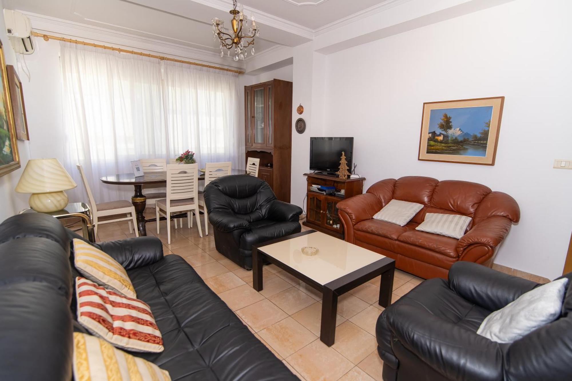 Vintage Blloku Apartment Tirana Exterior photo