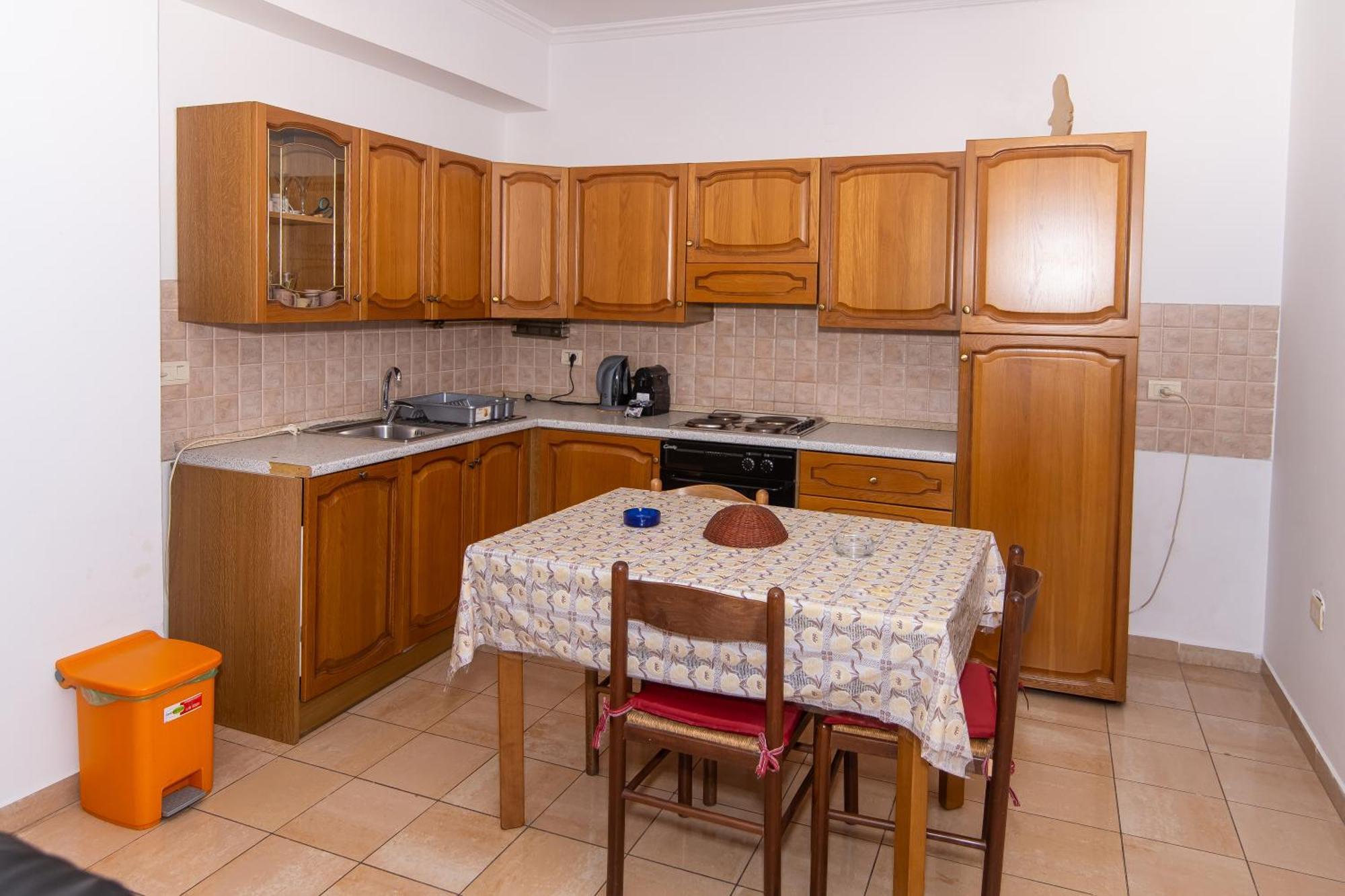 Vintage Blloku Apartment Tirana Exterior photo